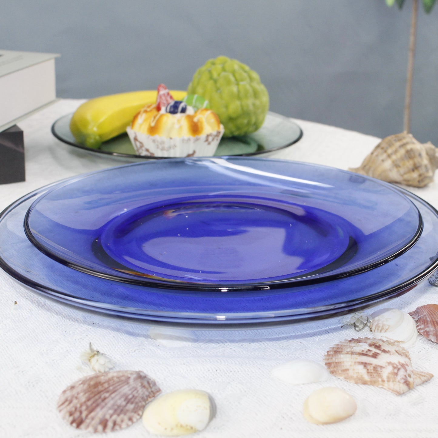 Professional custom wholesale colourful kitchen glass plate dinner round glass plate for food fruit cake 50 - 2999 pieces